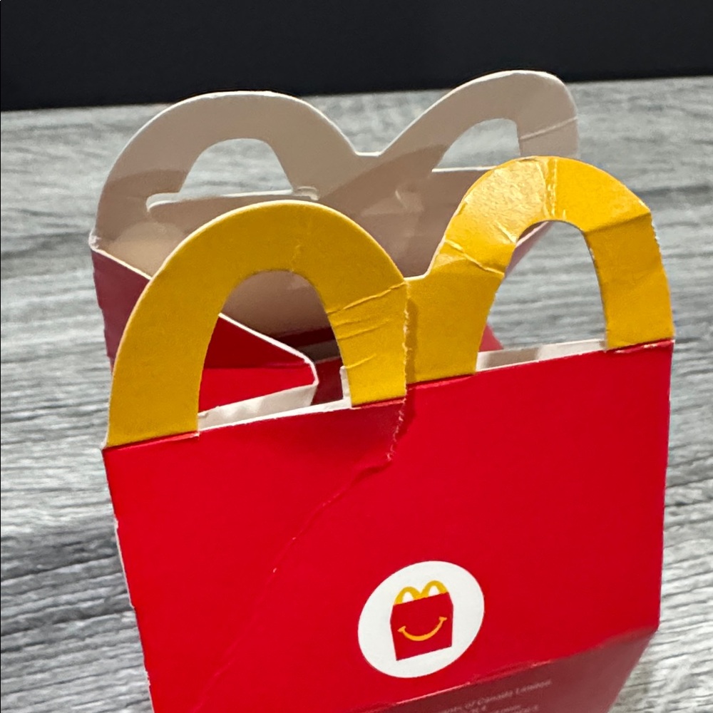 McDonald’s | Lil’ McDonalds: Golden Happy Meal (2025) - Happy Meal Toy - Picture 12 of 13